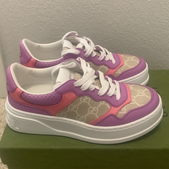 Authentic Gucci Sneakers Women’s size 6 - Picture 3 of 7